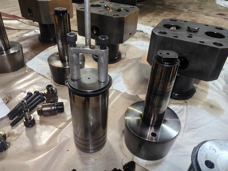 MAN B&W ELECTRONICALLY CONTROLLED ME-C and ME-B CONCEPT